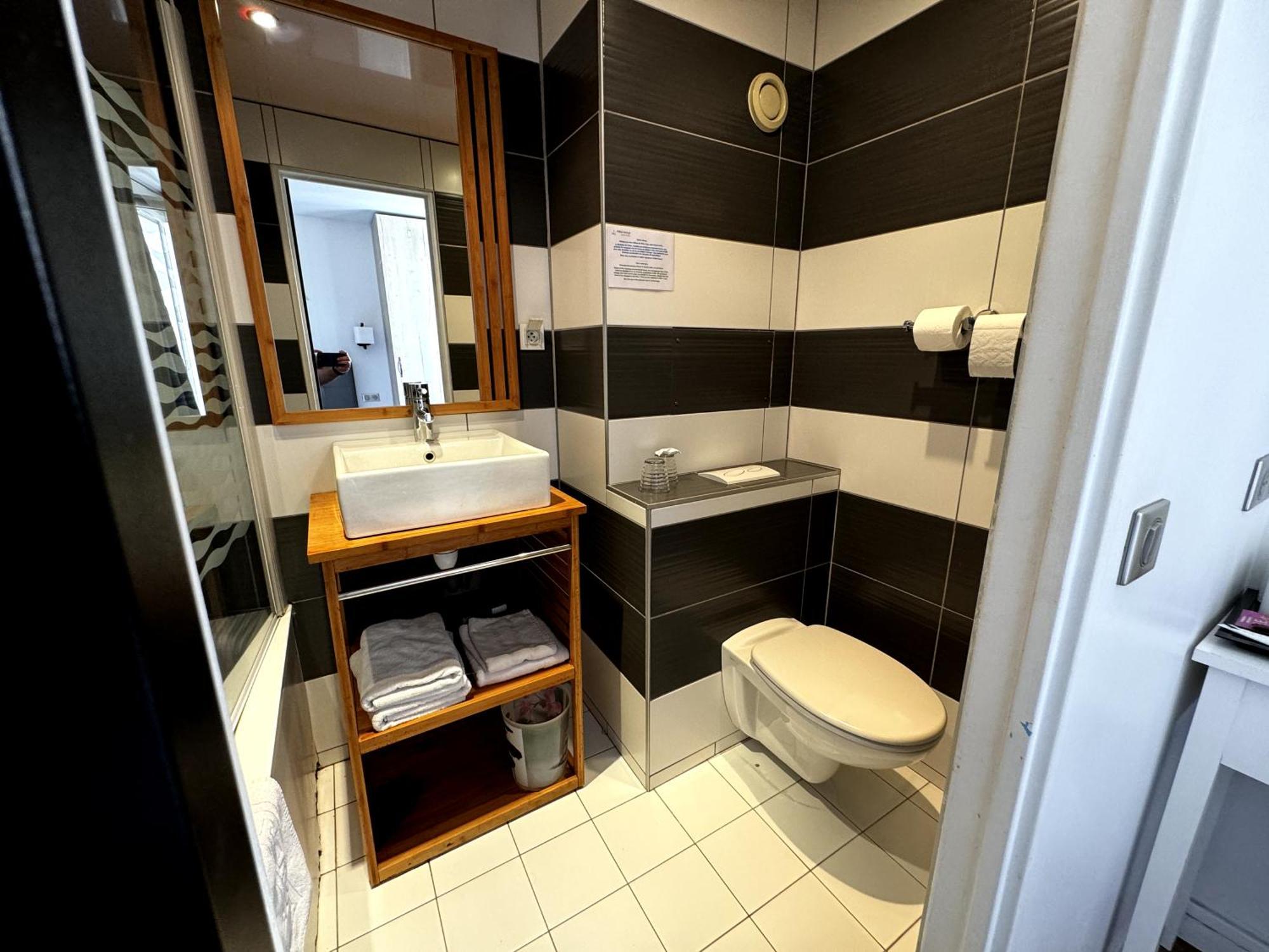 L'amiral Hotel Parijs